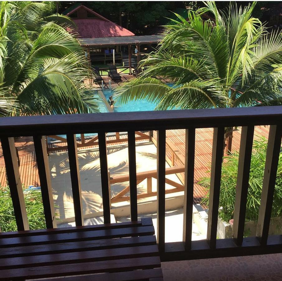 Redang Holiday Beach Resort Exterior foto